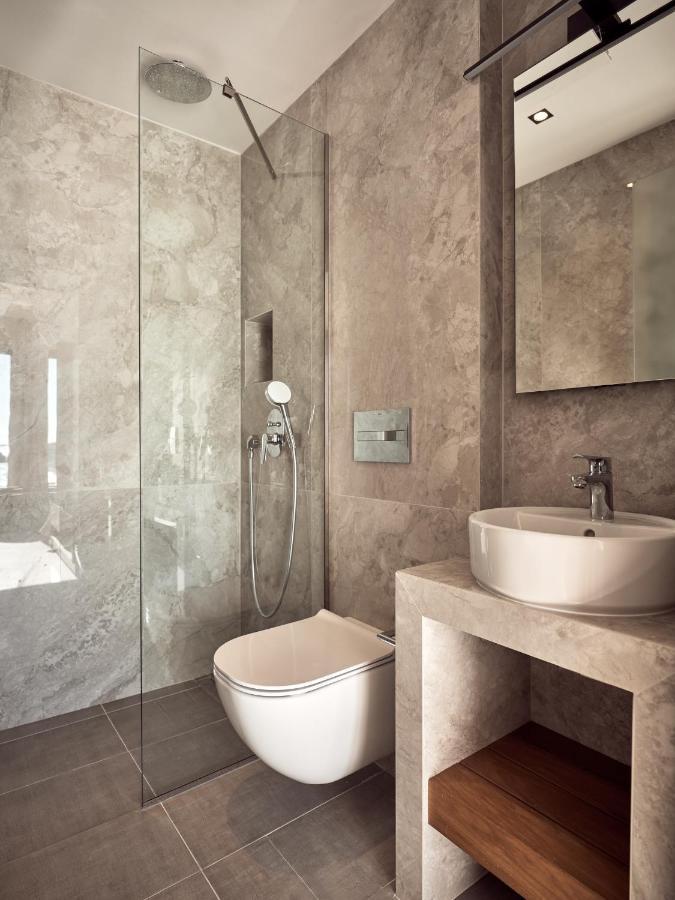 Uparati Villa - Hilltop Sea View Retreat 蒂锡利维 外观 照片