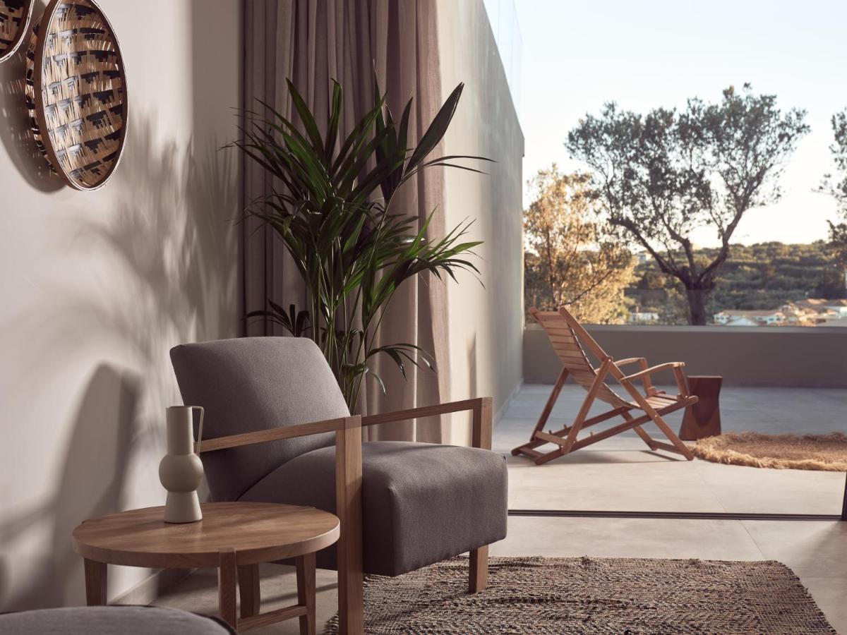 Uparati Villa - Hilltop Sea View Retreat 蒂锡利维 外观 照片